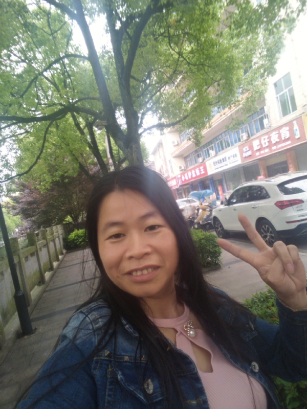 平凡的第一张照片--汝城闪婚服务中心